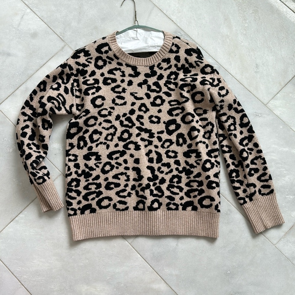 Leopard sweater